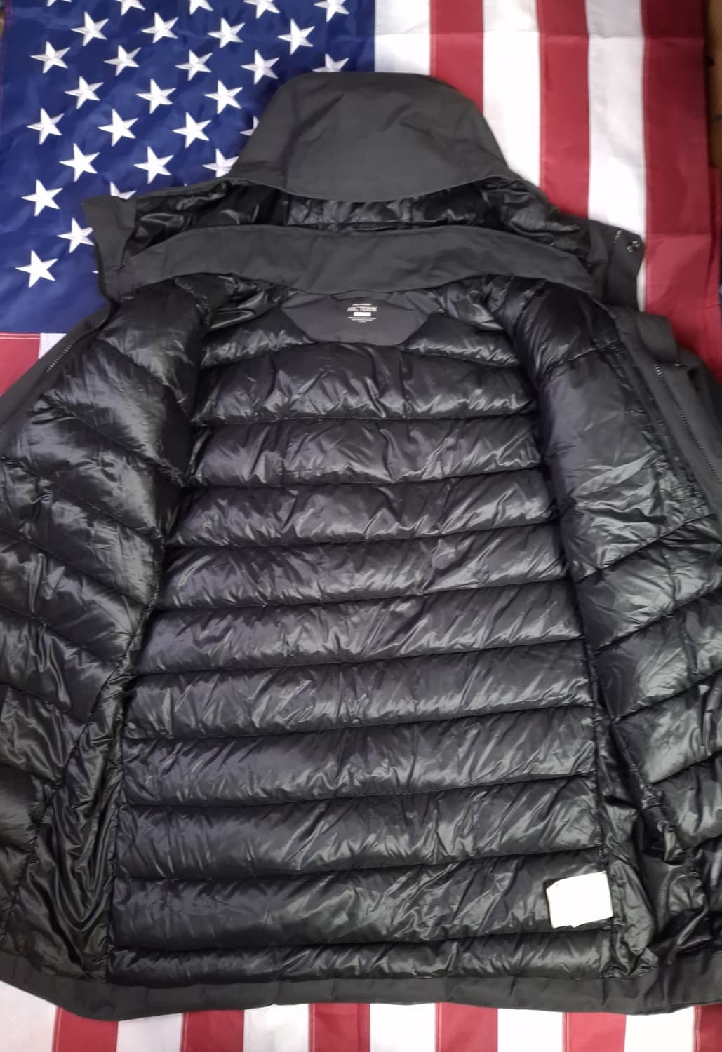 오리지날 아크테릭스 블랙 써마 패딩파카 상품이미지10