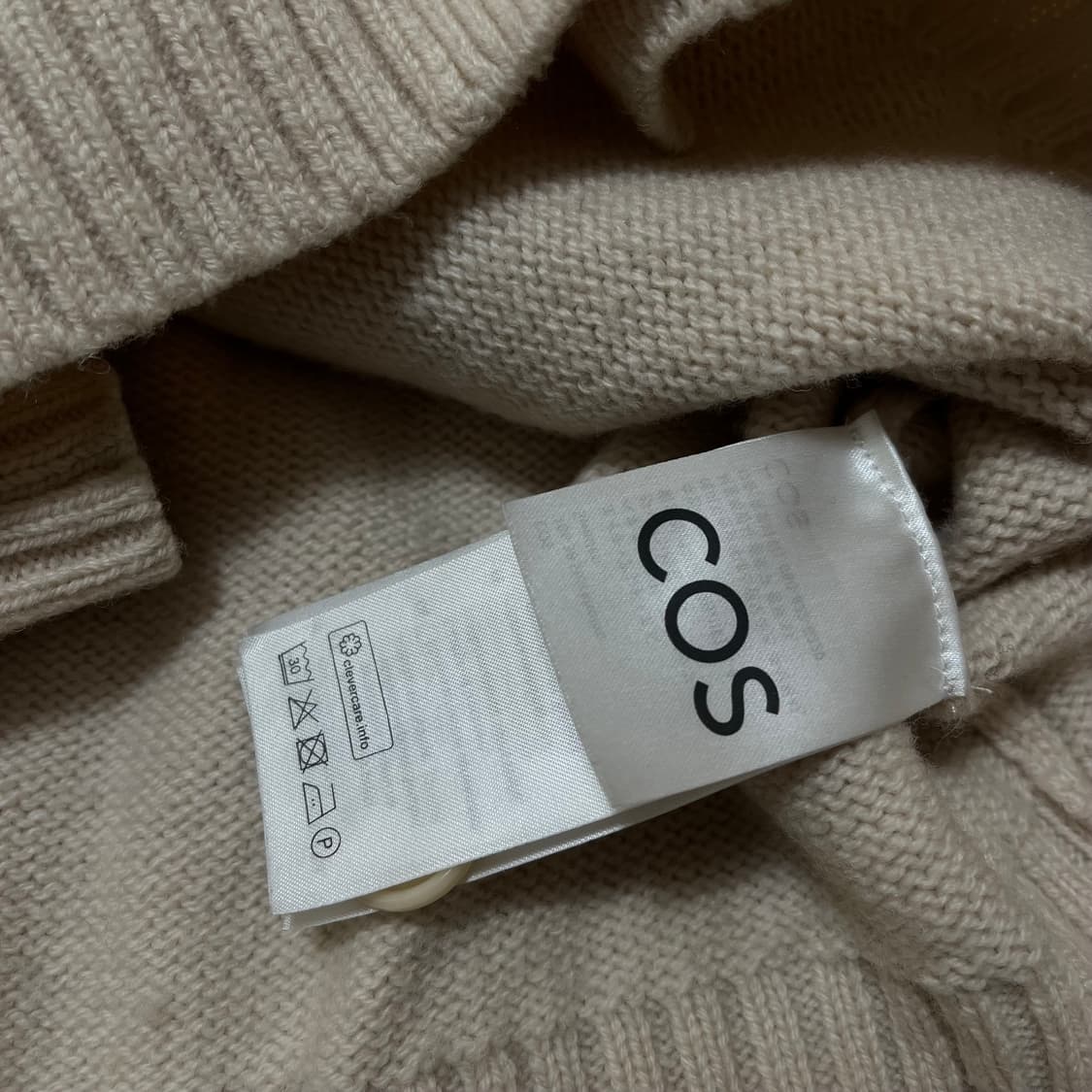 COS 여성 울 니트 가디건 S/90 상품이미지8