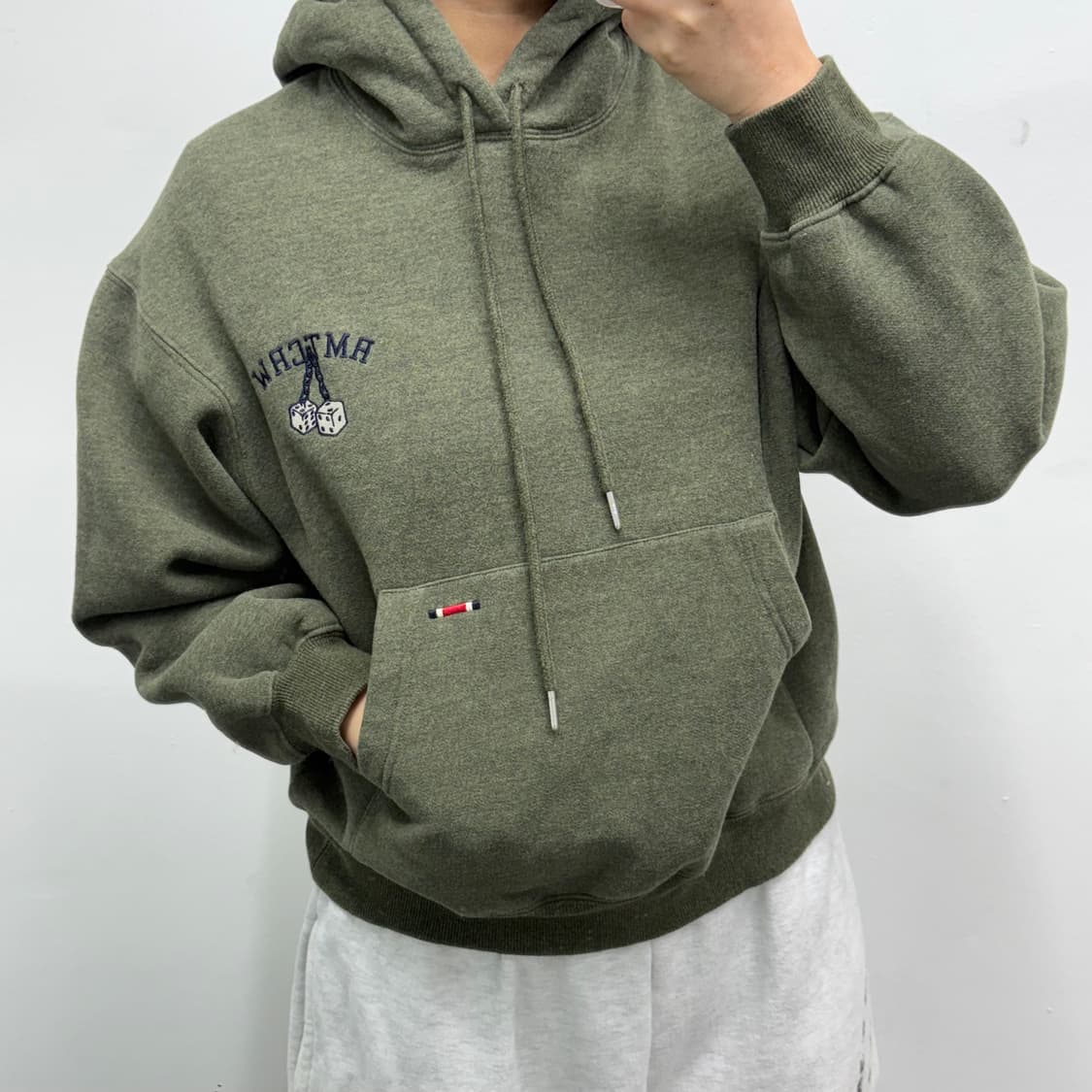 [S] 로맨틱크라운 카키 후드티 상품이미지1