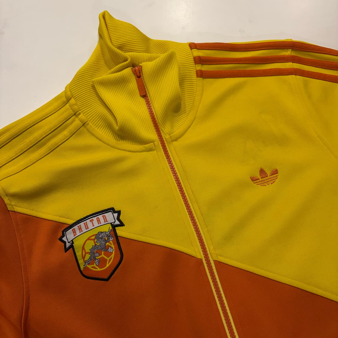 [100] 07s 아디다스 부탄 드래곤 자켓 옐로우/오렌지 C804 상품이미지3