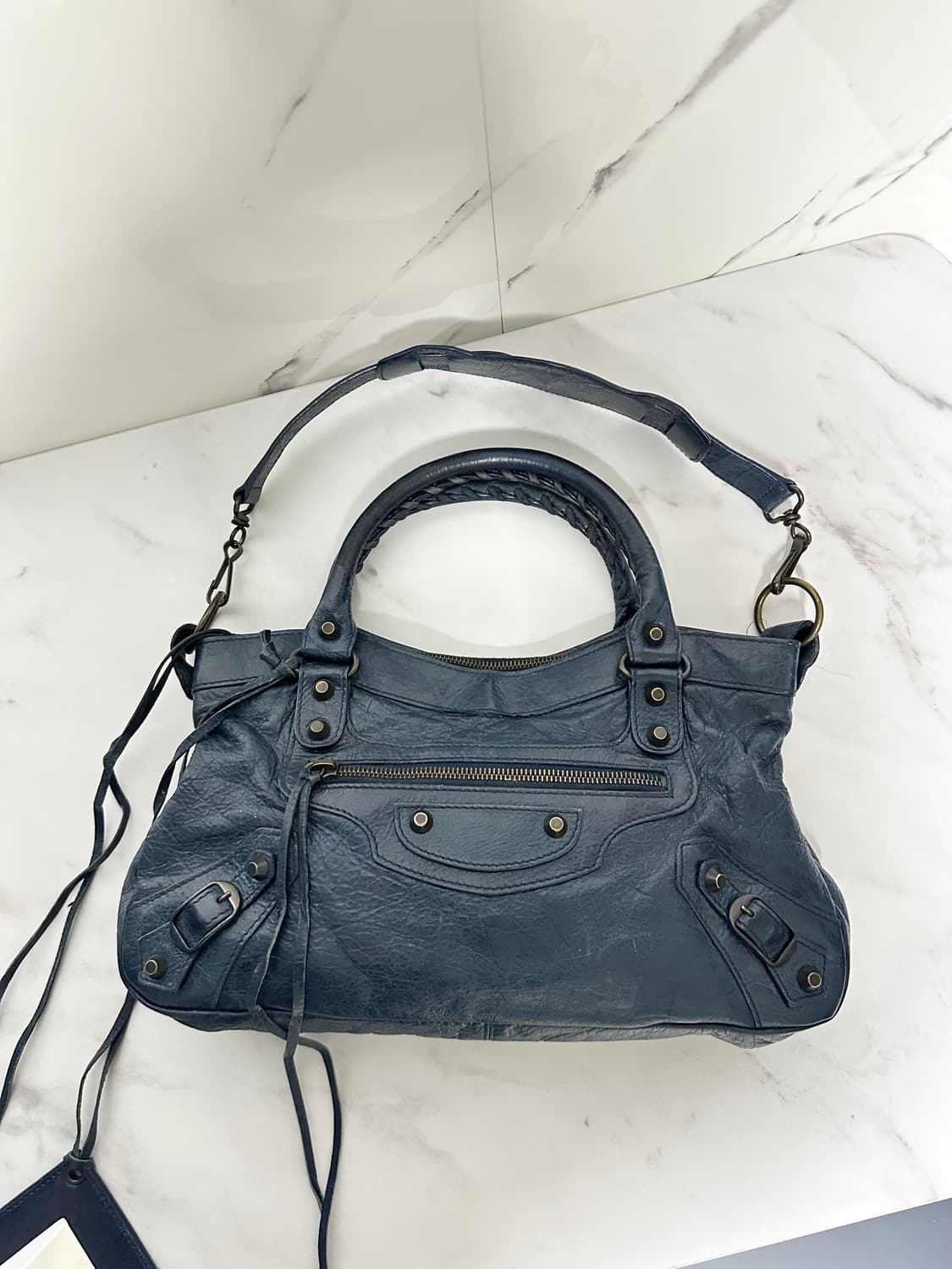 ❌거래중[A+ 정품] 발렌시아가 시티 모터백 퍼스트 다크네이비 상품이미지1