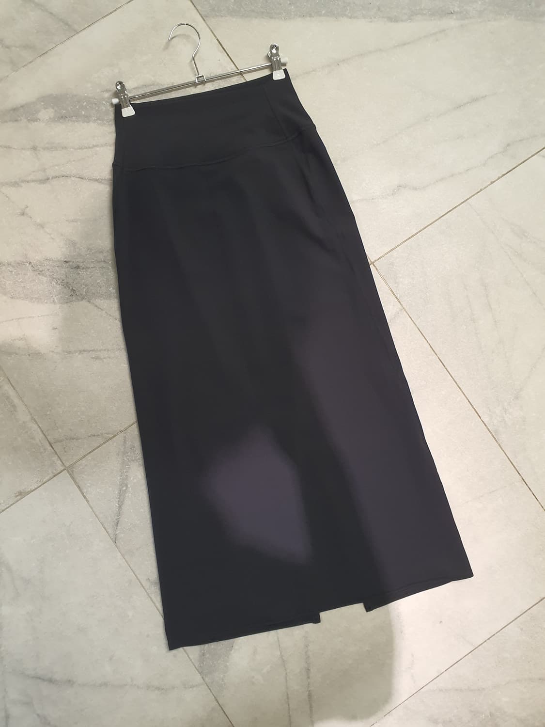 룰루레몬 nulu 슬림핏 하이라이즈 맥시스커트 상품이미지4