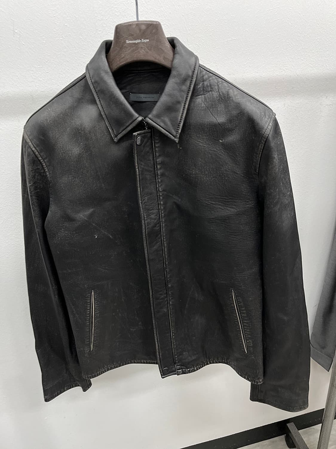 100) 존바바토스 24aw 가죽자켓 상품이미지2