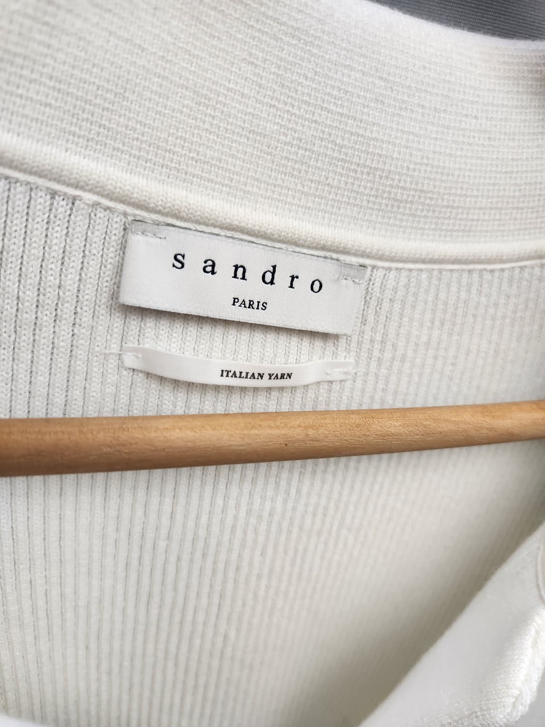 산드로 오픈카라 립 폴로 니트 티셔츠 상품이미지4