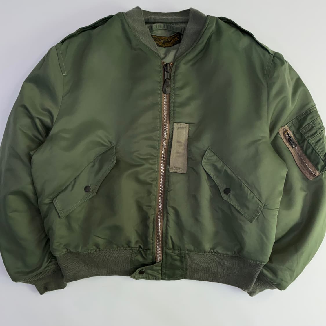 Cab Clothing  캡 클로딩 L2B 플라이트 봄버 자켓 상품이미지1