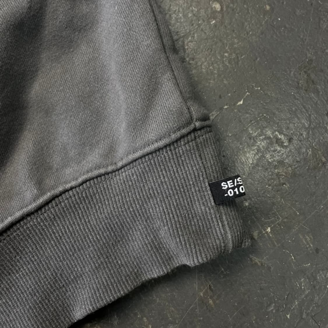 100 디스이즈네버댓 맨투맨  상품이미지4