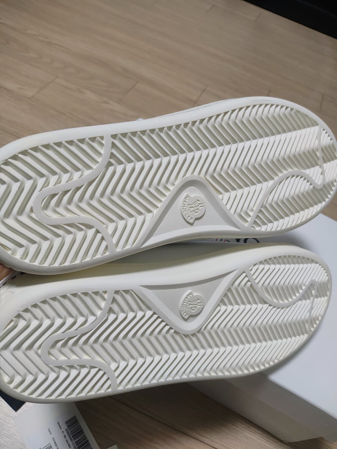 몽클레르 지니어스 프래그먼트 스니커즈 260mm 상품이미지8