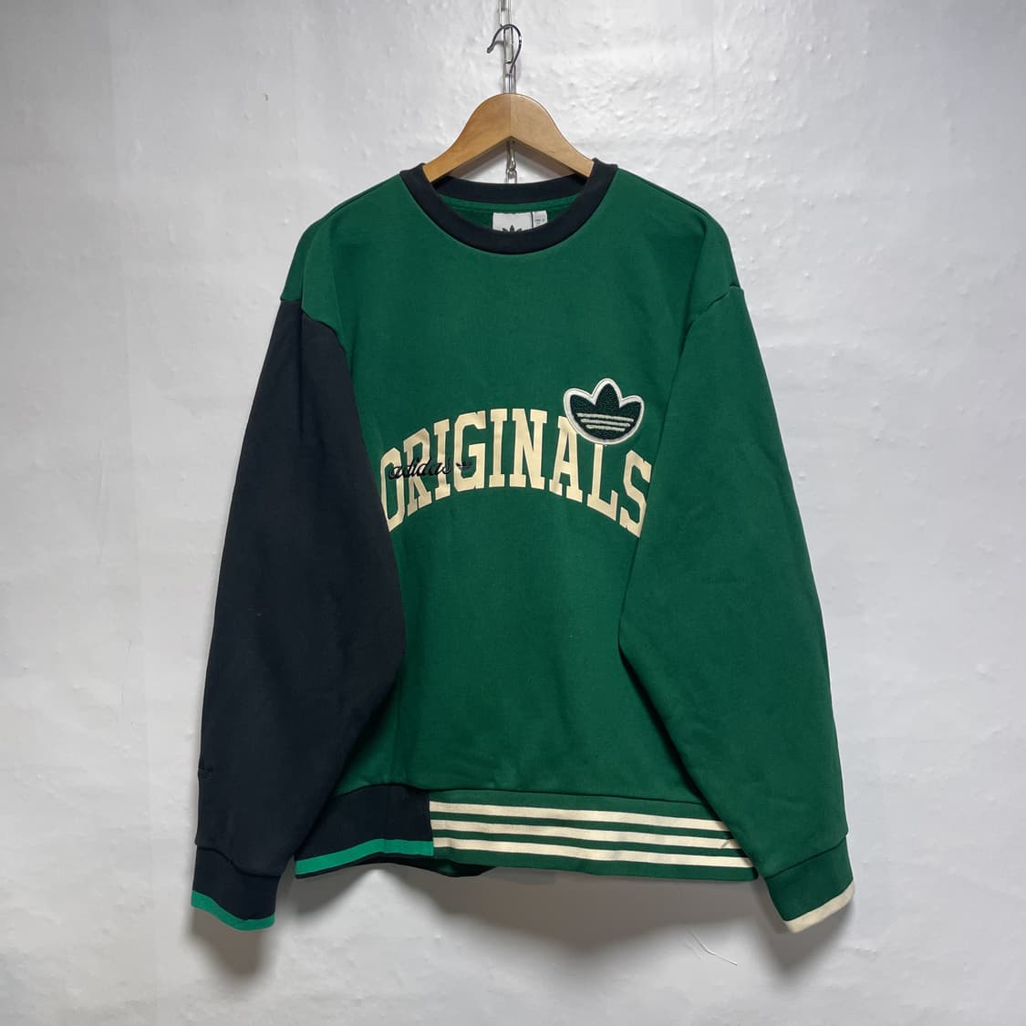 아디다스 안티 유니버시티 크루넥 스웨트셔츠 L 상품이미지1