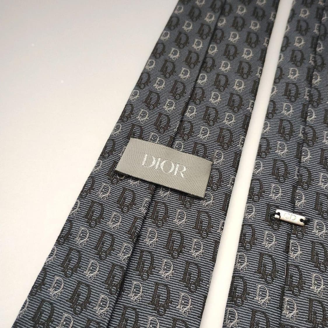 디올옴므 오블리크 실크 자카드 넥타이 상품이미지5