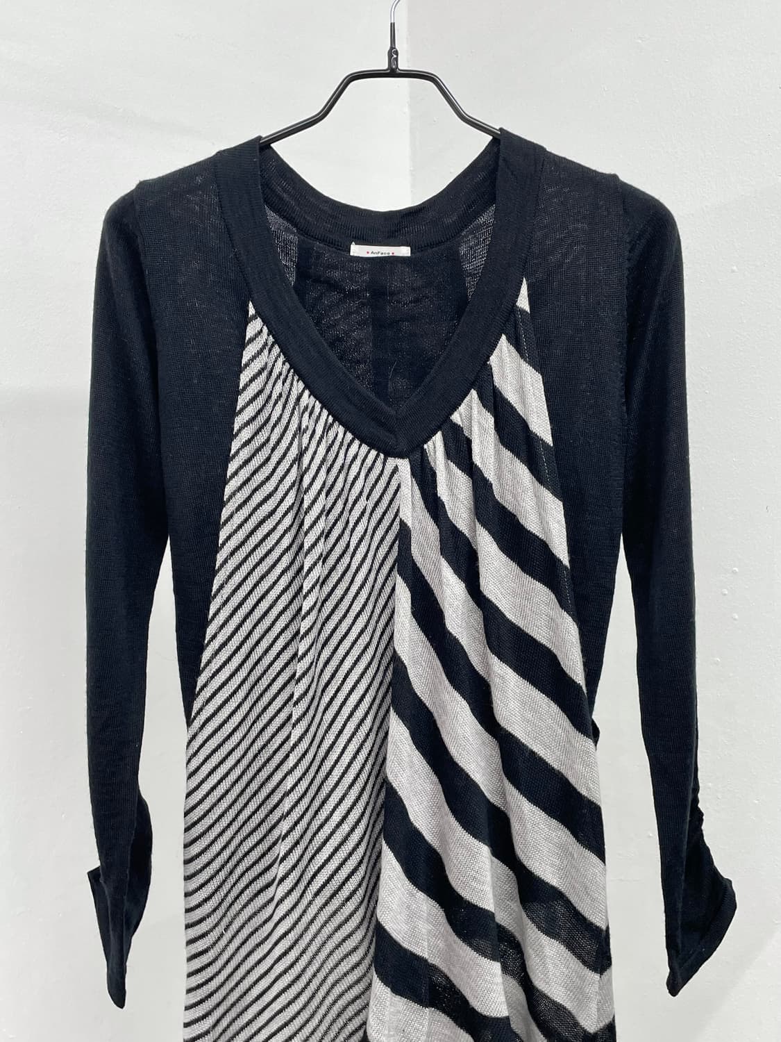 아방가르드 레이어드 니트 원피스 상품이미지6