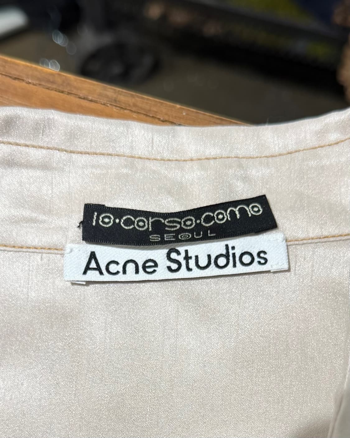 아크네 스튜디오 아이보리 히든버튼 포켓 셔츠 상품이미지7