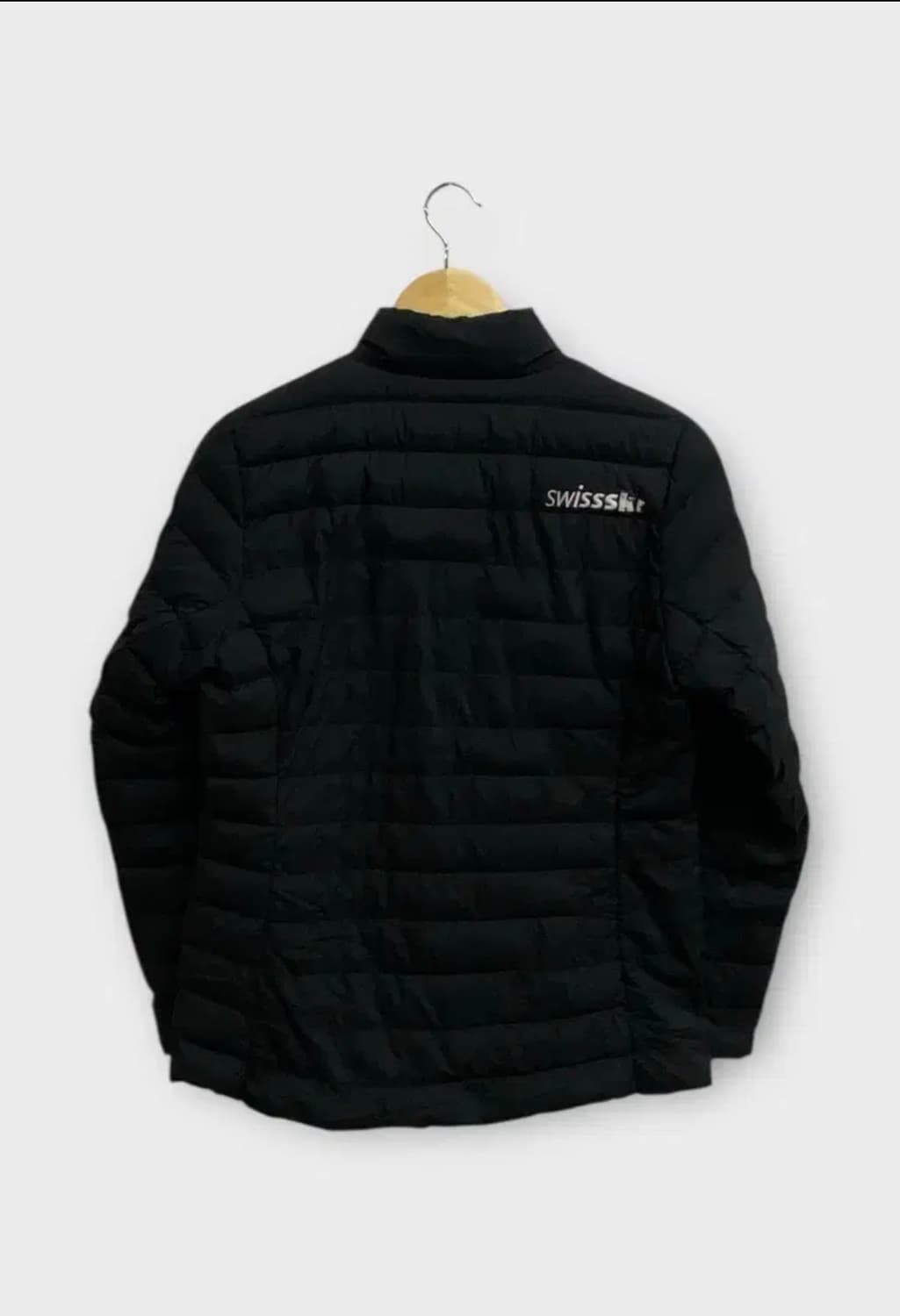 데상트 아우디 경량패딩 상품이미지4