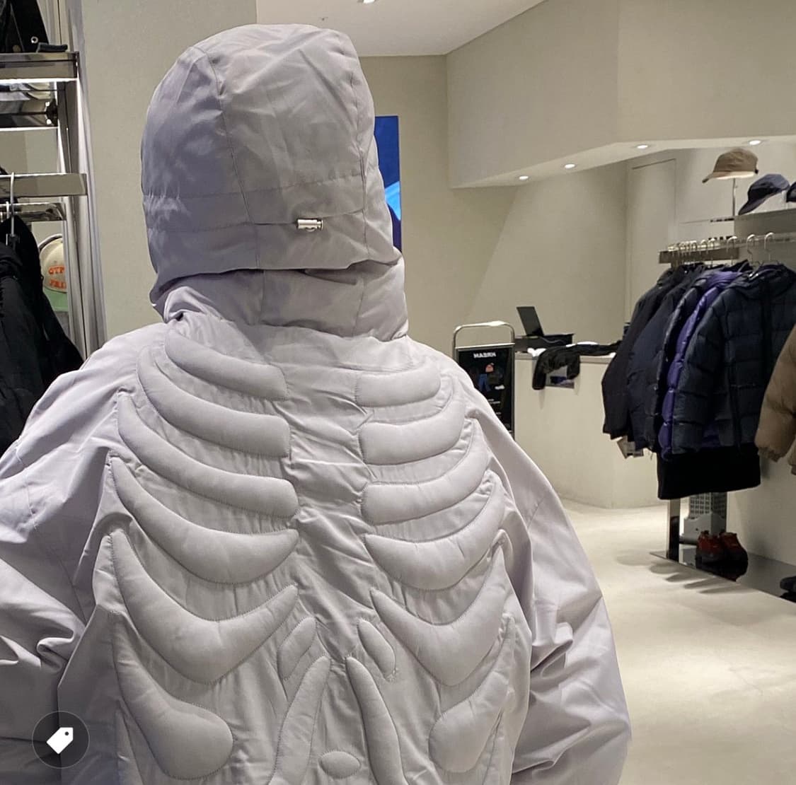 써저리 본 패딩 L 새상품 상품이미지4