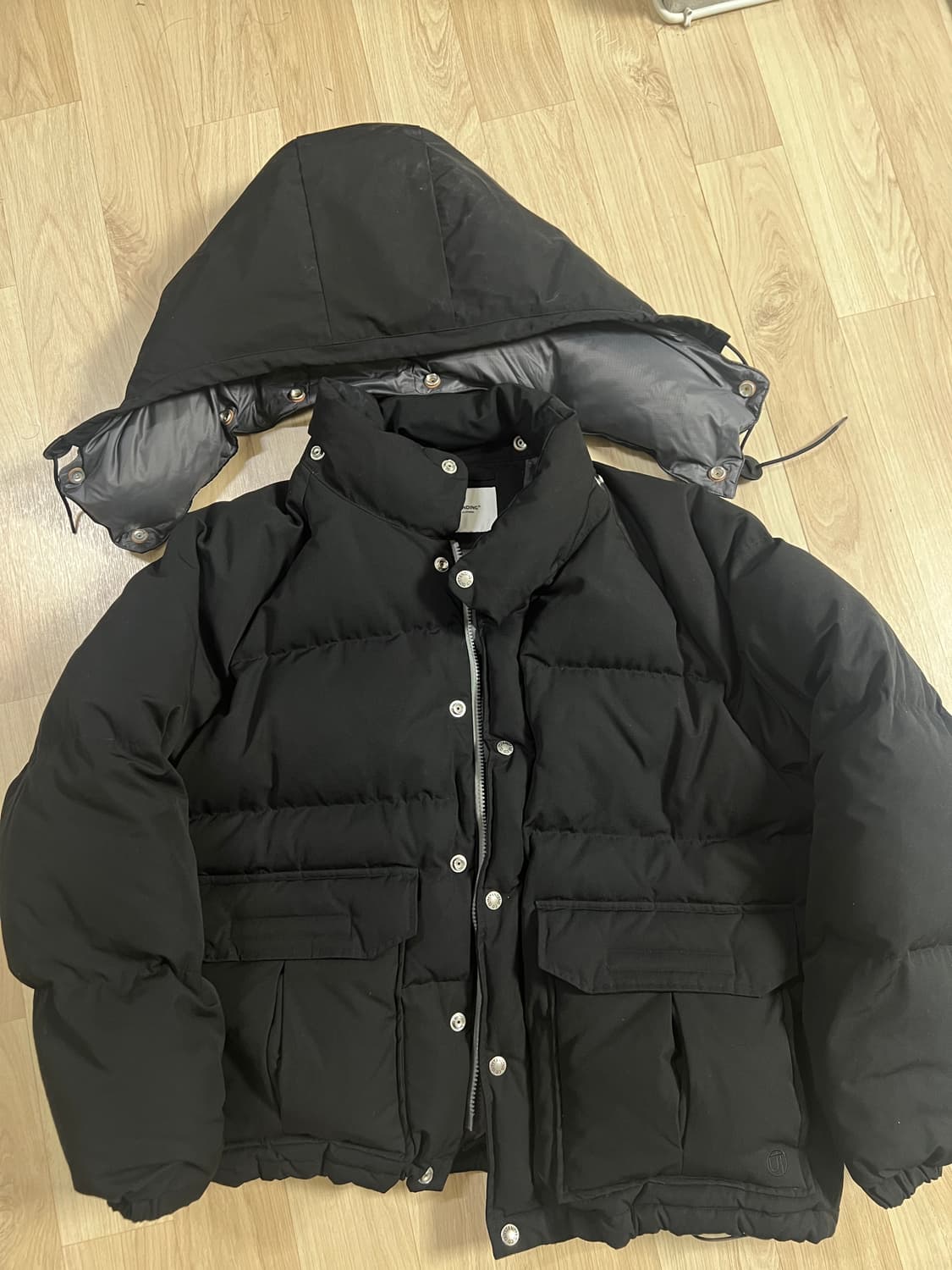 아웃스탠딩 패딩 2 상품이미지1