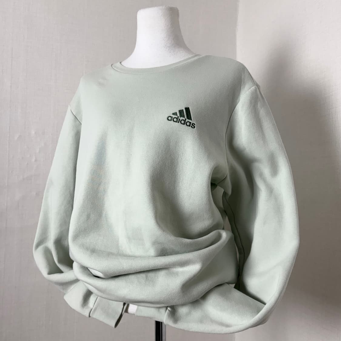 아디다스 민트 맨투맨 상품이미지1