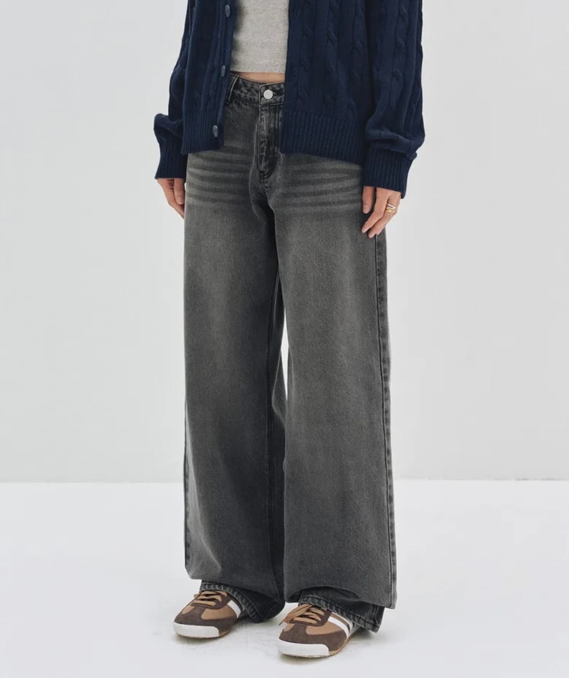 Signature Low Rise Wide Jeans S 상품이미지3