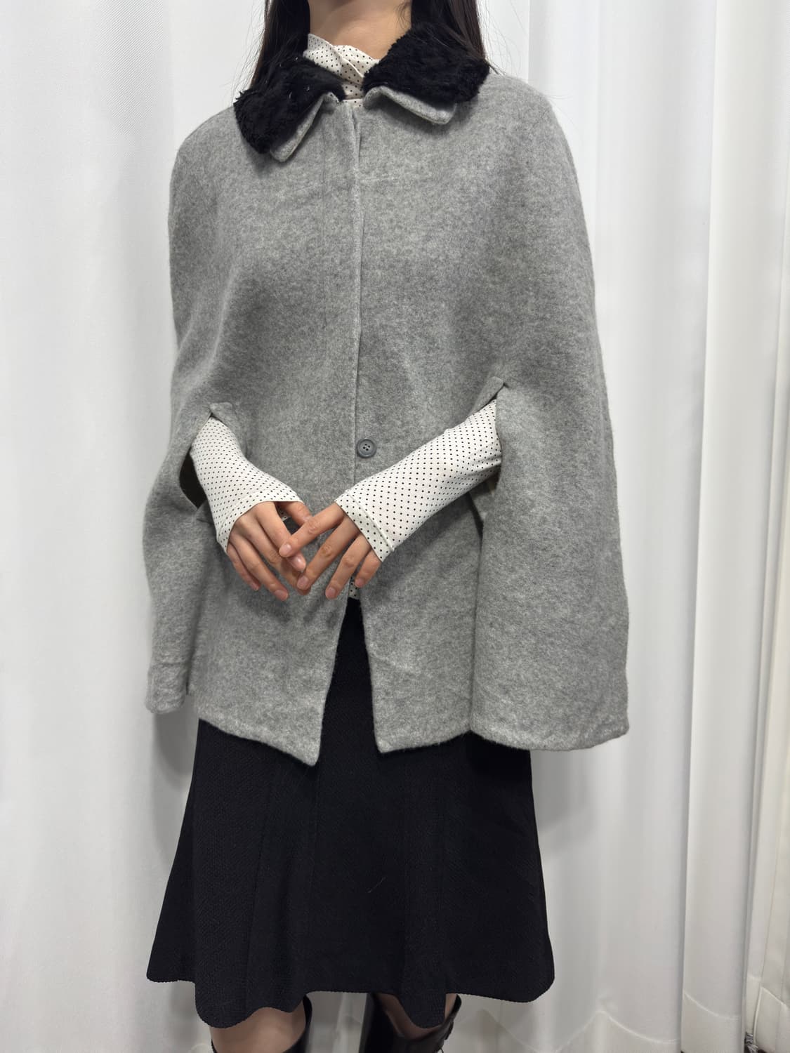 soft gray wool cape 상품이미지1