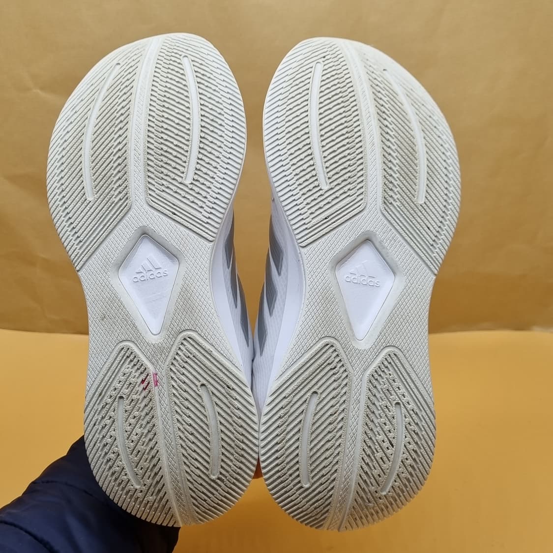 아디다스 듀라모10 여성운동화240  상품이미지3