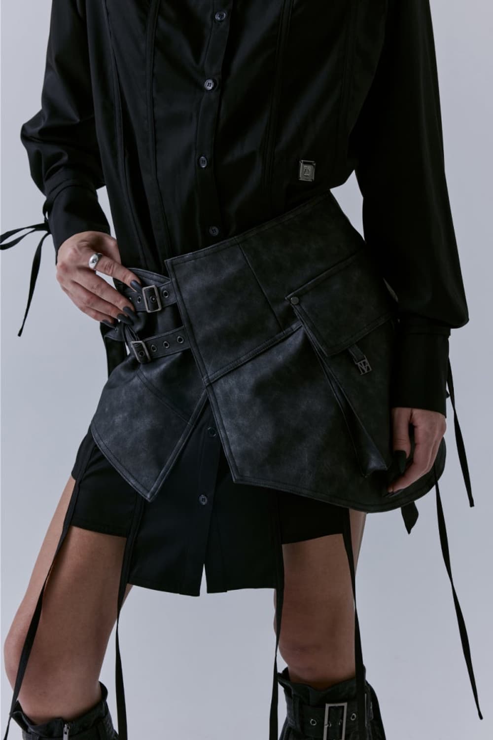 트리밍버드 Belted Layered Leather Wrap 차콜 상품이미지2
