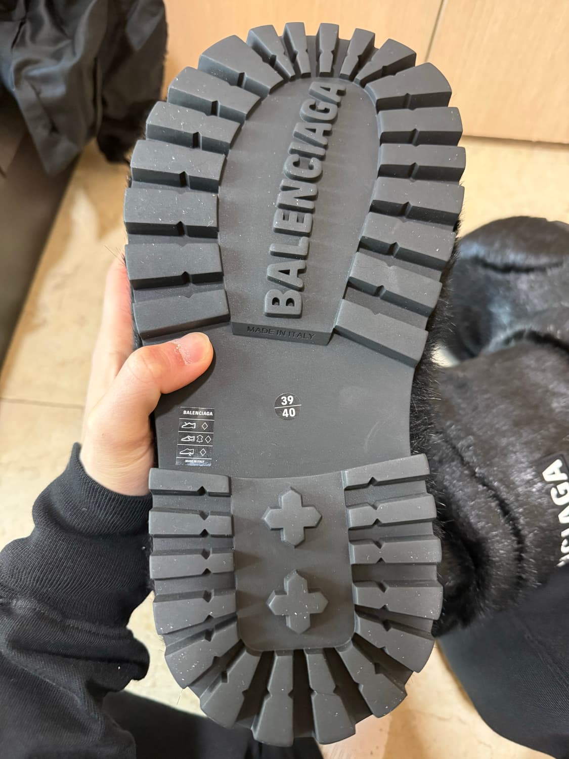 발렌시아가 알래스카 스키 퍼 부츠 상품이미지4