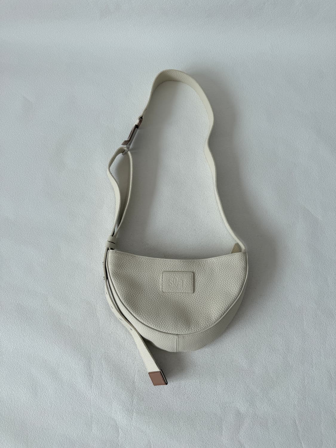 소프트서울(SOFT SEOUL) 레더 크로스백 상품이미지1