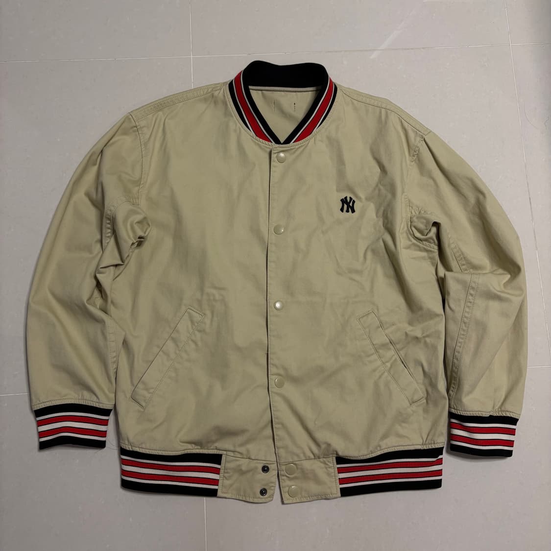 정품 MLB 엠엘비 뉴욕 양키즈 베이지 바시티 자켓 야구 점퍼 상품이미지2