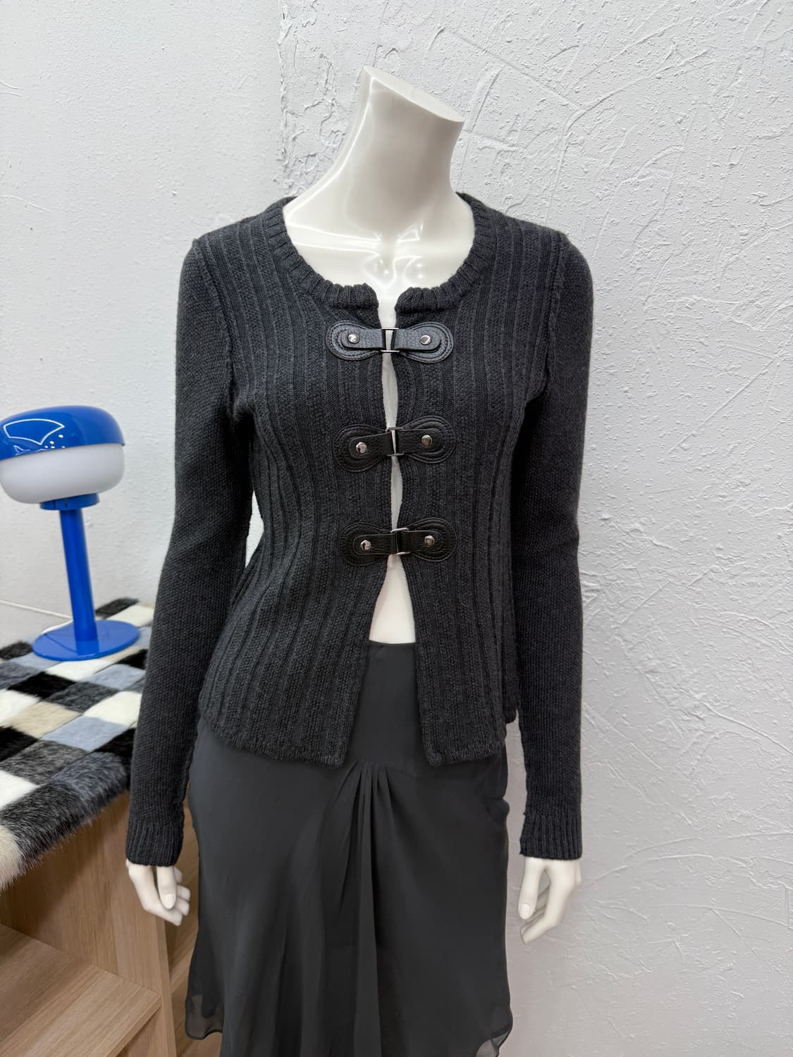 빈티지 tahari 슬림 버클 니트 가디건 상품이미지1