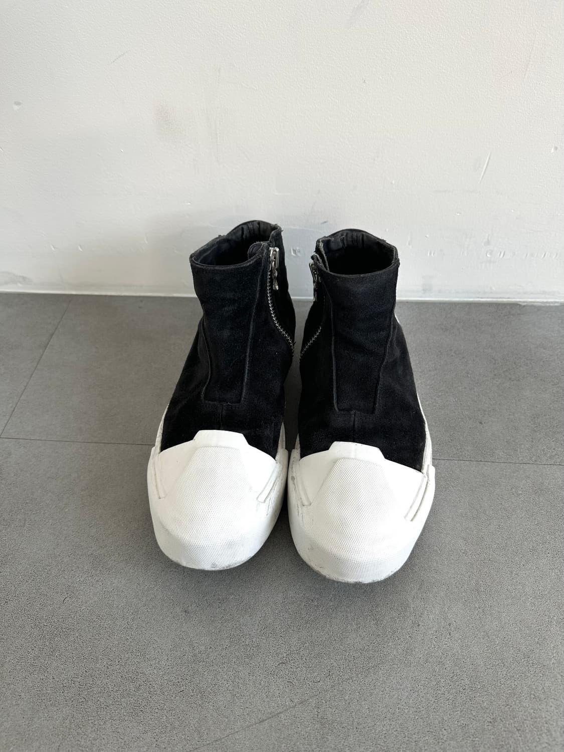 율리우스 17AW 스웨이드 하이컷 집업 부츠 상품이미지3