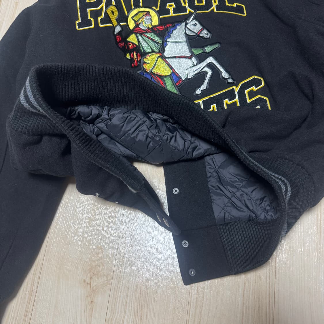 [SS급] 24SS 팔라스 바시티 자켓 L 팝니다. 상품이미지6