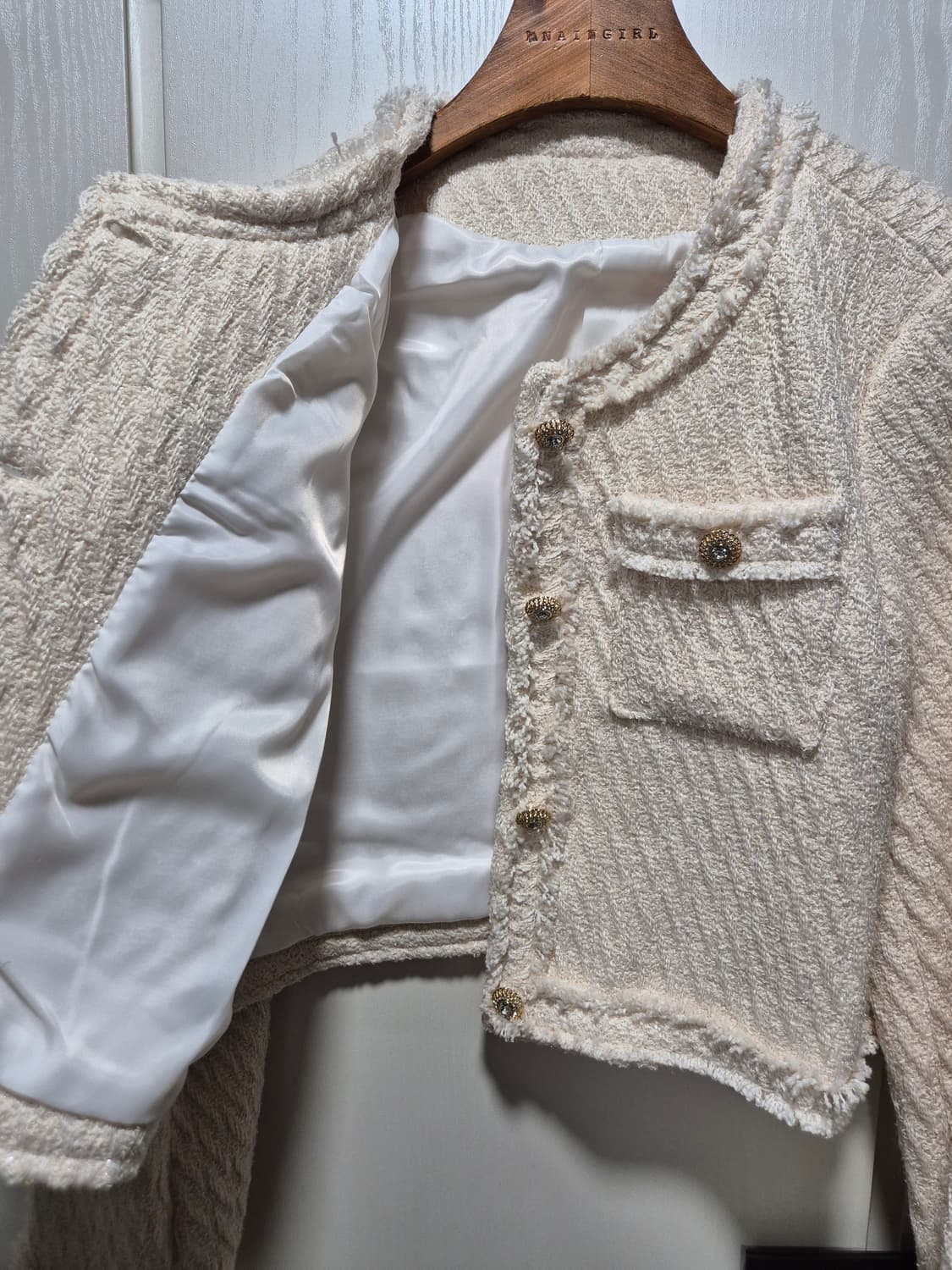 (세일)(새상품)아이보리 트위드 자켓 금장 단추 상품이미지6