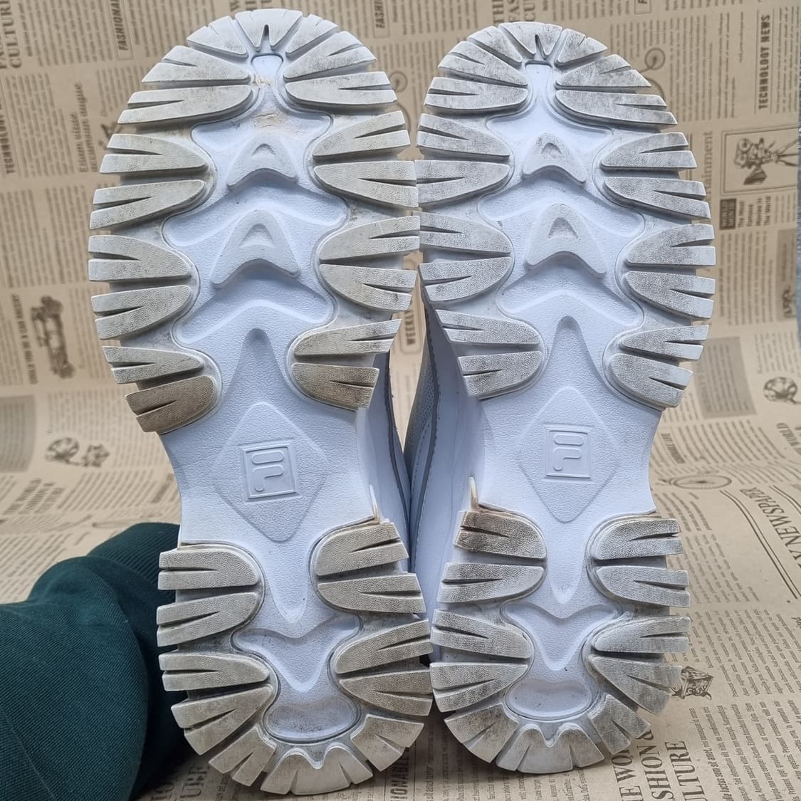 휠라 키네마틱 남성운동화270  상품이미지3