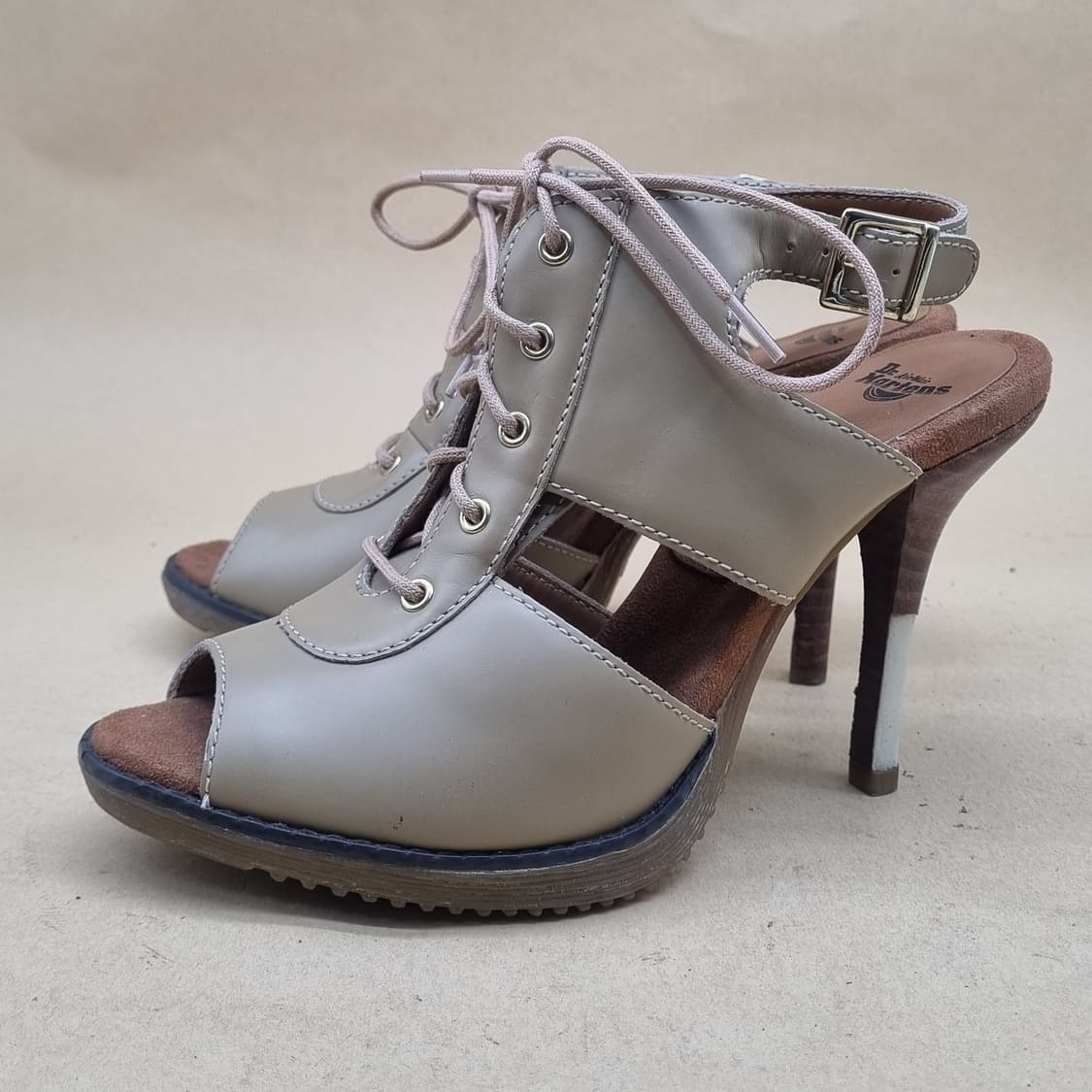 닥터마틴 레이나 슬링백 하이힐240 굽11 상품이미지1