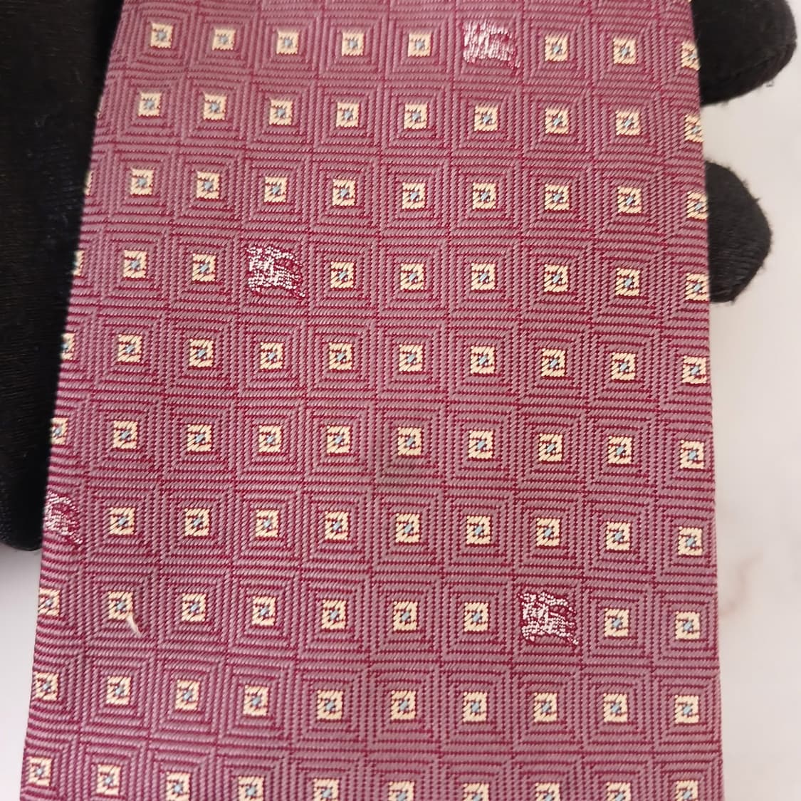 버버리 실크 다크핑크 기마사 자카드 넥타이 9.6cm B등급 A19031 상품이미지4