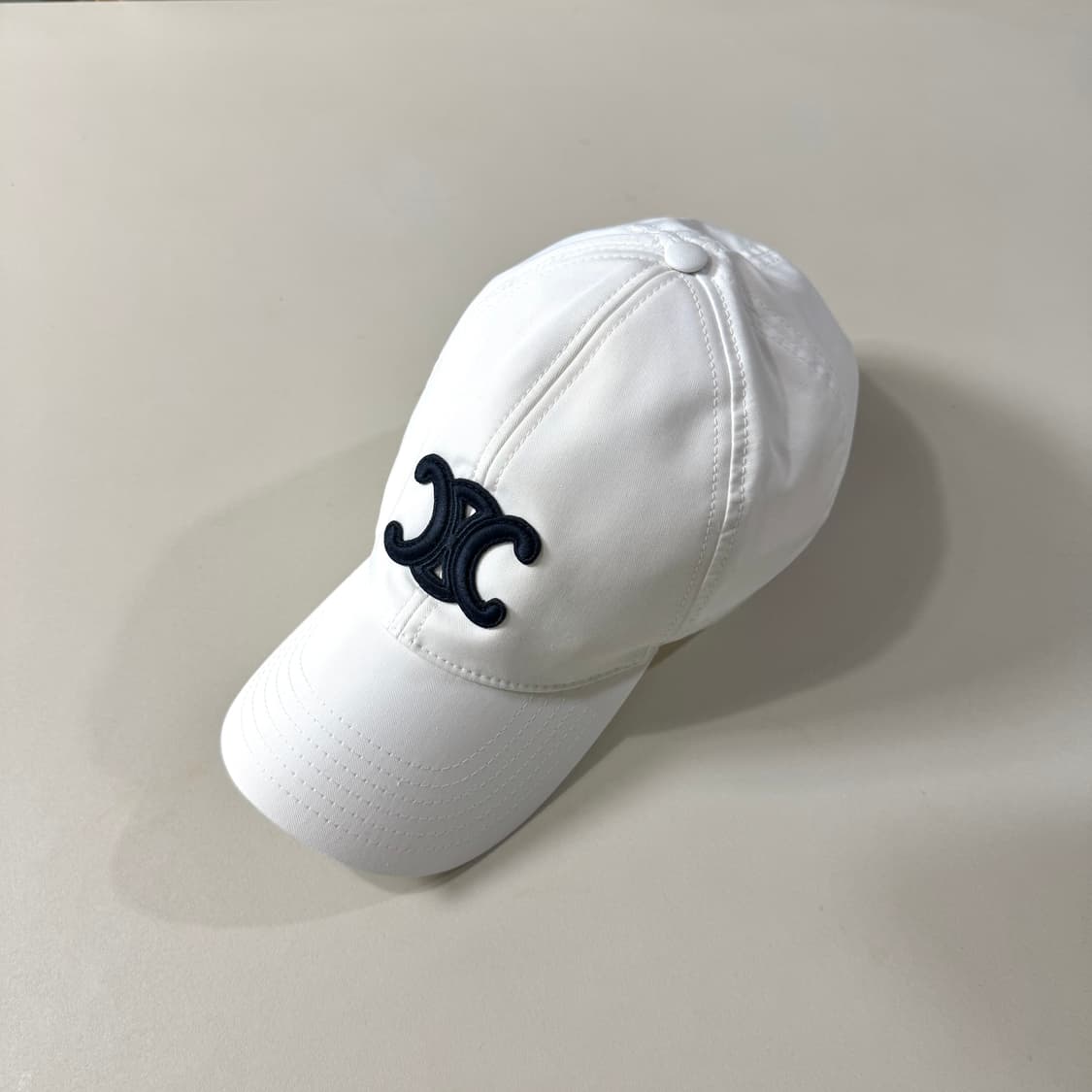 [백화점판/당일출고]셀린느 트리옹프 볼캡 상품이미지1