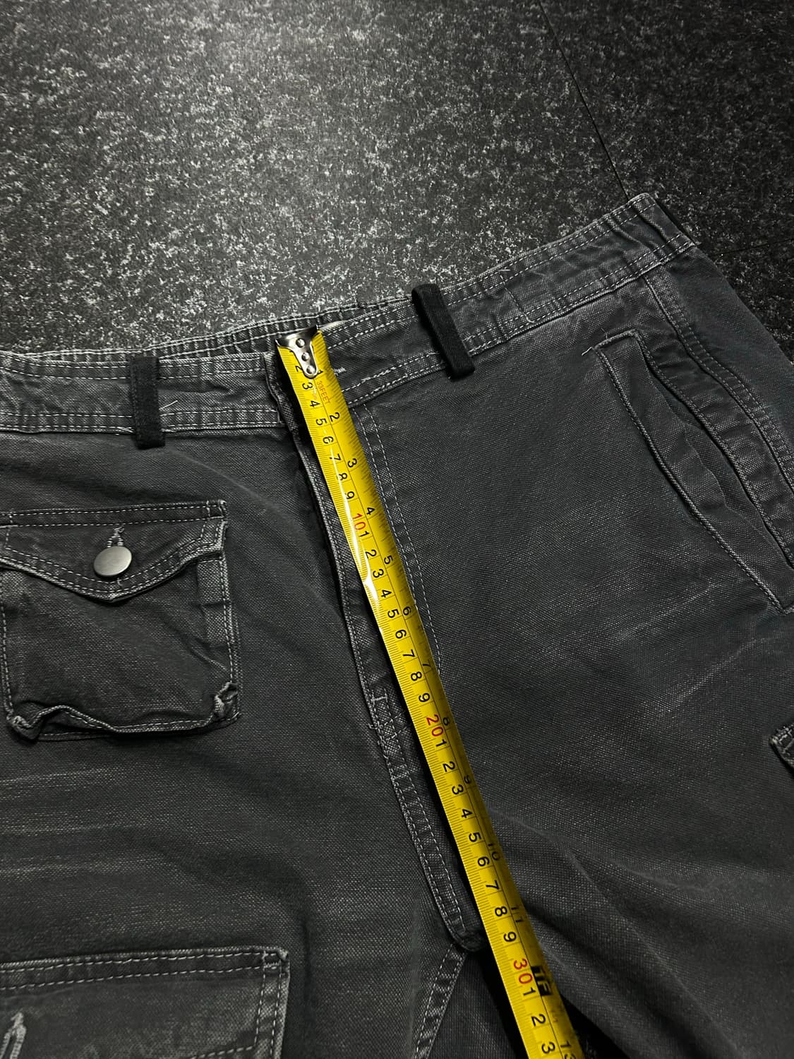 Zara의 워시드 릴랙스드 핏 데님 카고 팬츠 상품이미지7