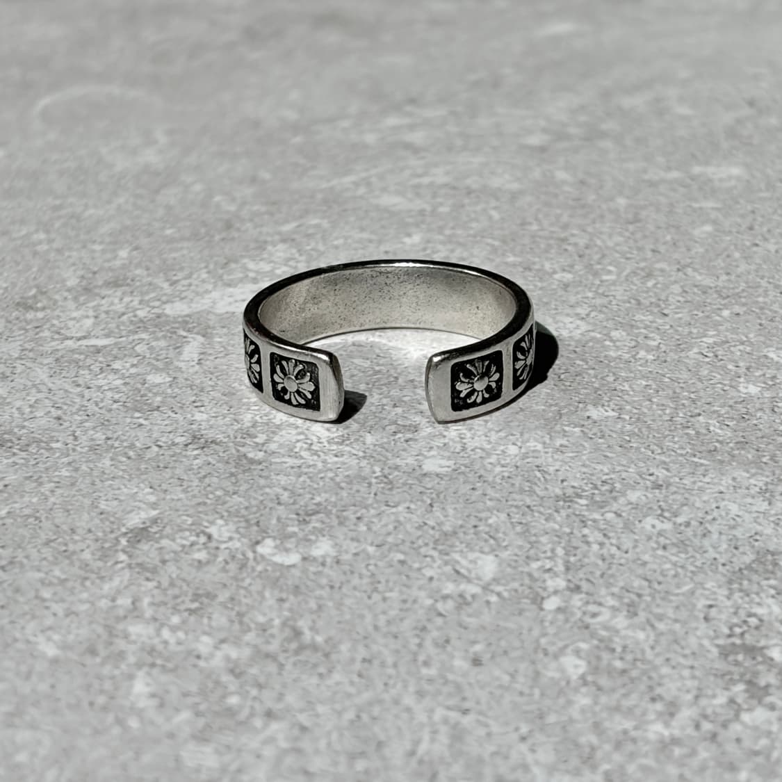 Oribell 크롬 크로스 스퀘어 모노그램 925실버 오픈링 반지 상품이미지5