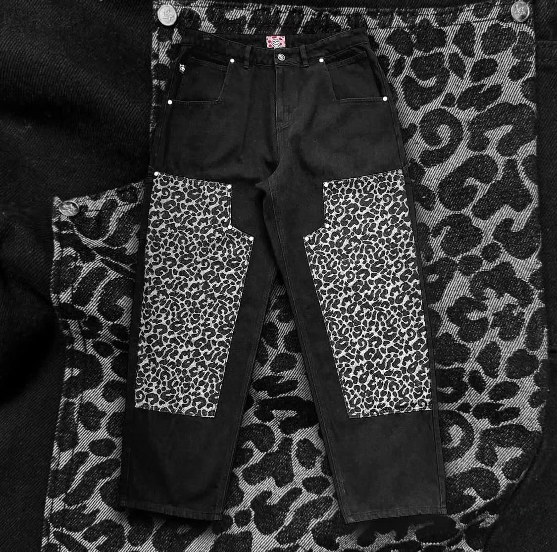 Star team leopard double knee jeans 상품이미지1