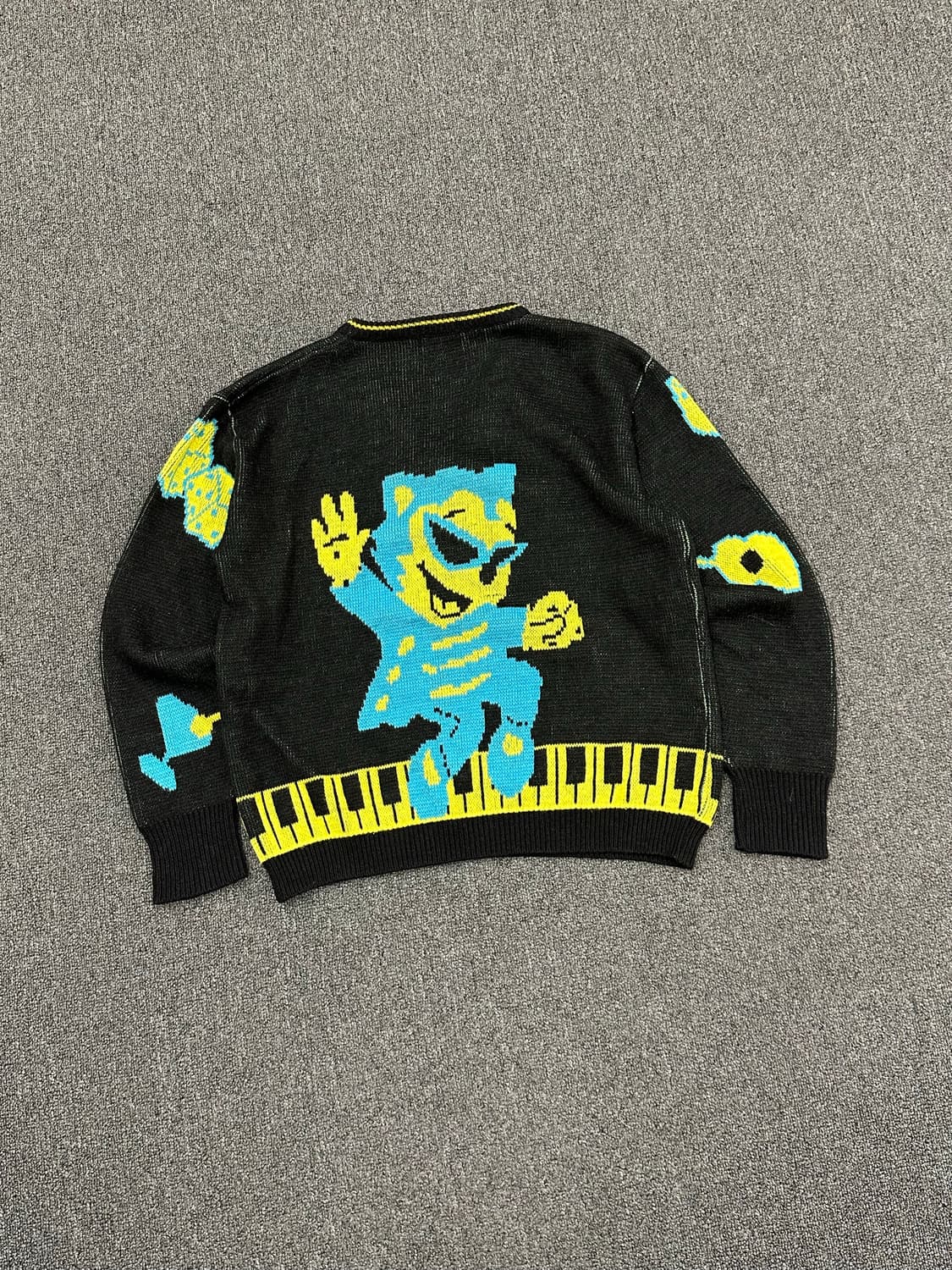 OS)Cream Soda 80s 빈티지 Timmy 브이넥 스웨터 상품이미지7