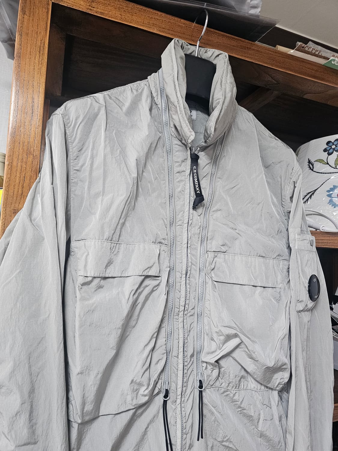 100-105사이즈)씨피컴퍼니 나일론 자켓 팔아요 cp컴퍼니 l 라지 상품이미지4