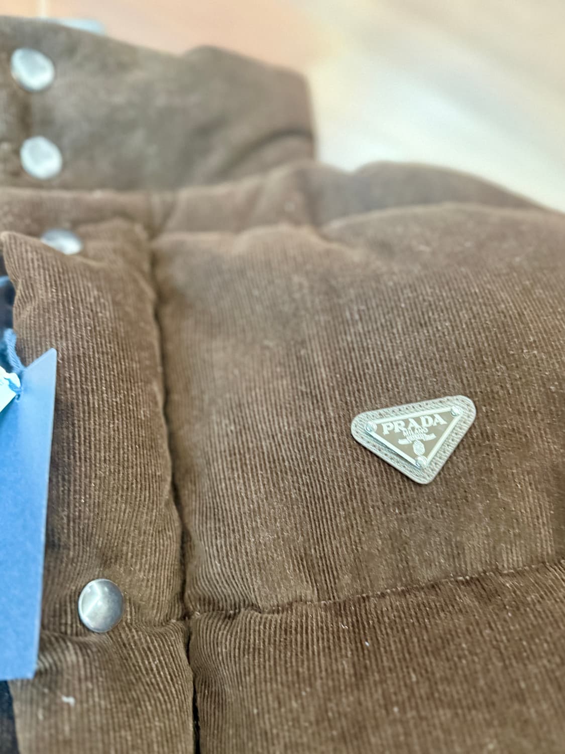 Prada 프라다 25FW 코듀로이 패딩 상품이미지3