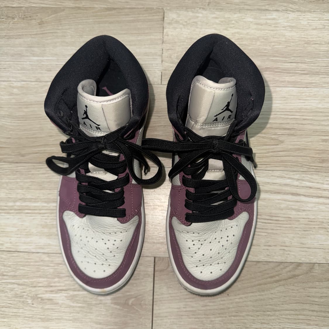 나이키 조던1 미드 라이트 멀베리 W 225 상품이미지2