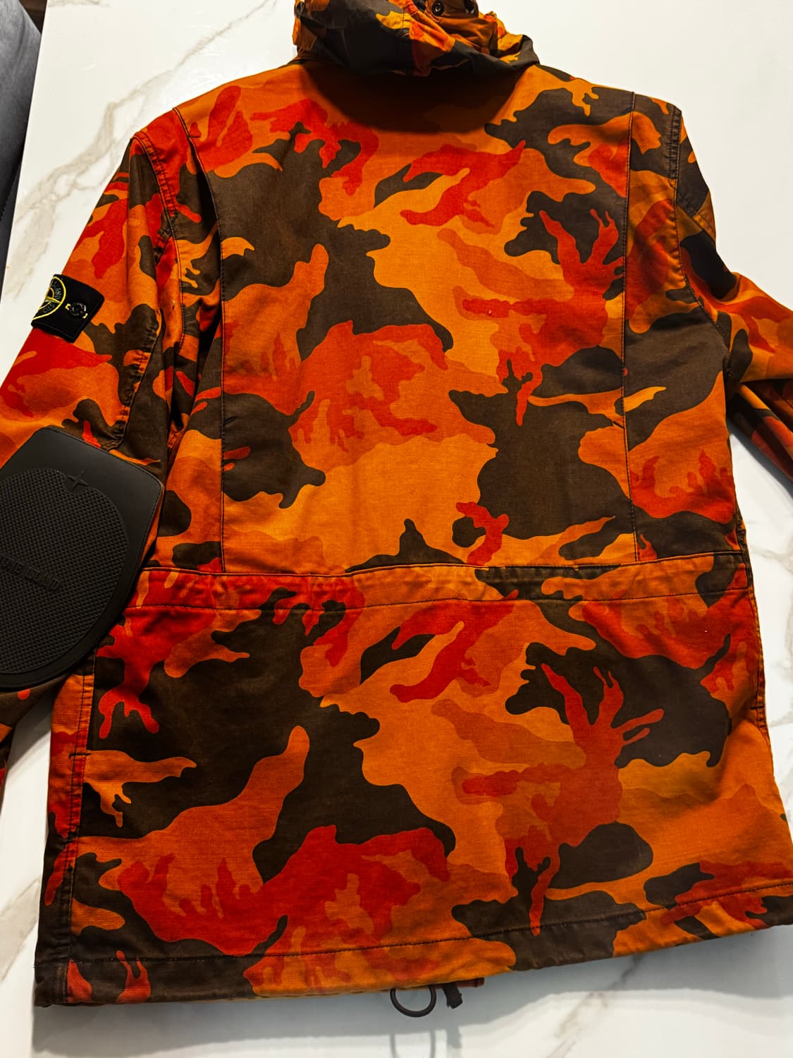 스톤아일랜드 가먼트다이 왁싱 러버패드 오렌지 카모자켓 size L 상품이미지8