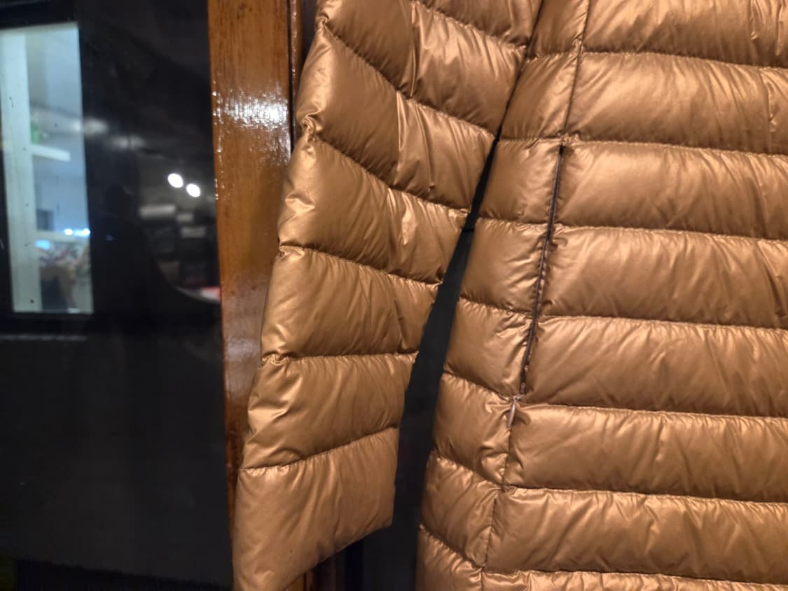 아르마니 꼴레지오니 구스다운코트 상품이미지8