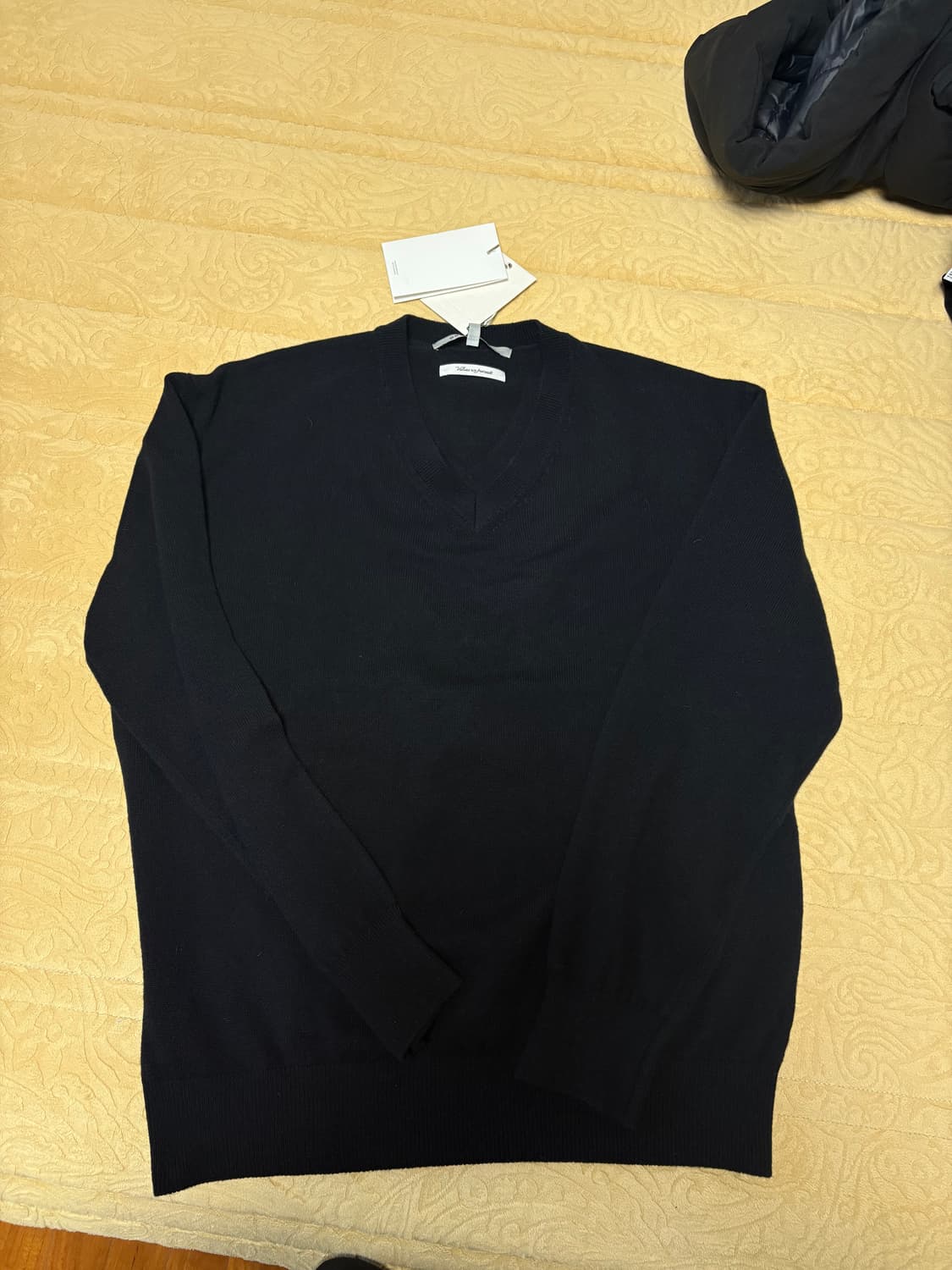 브라운 야드 브이넥 니트 상품이미지1