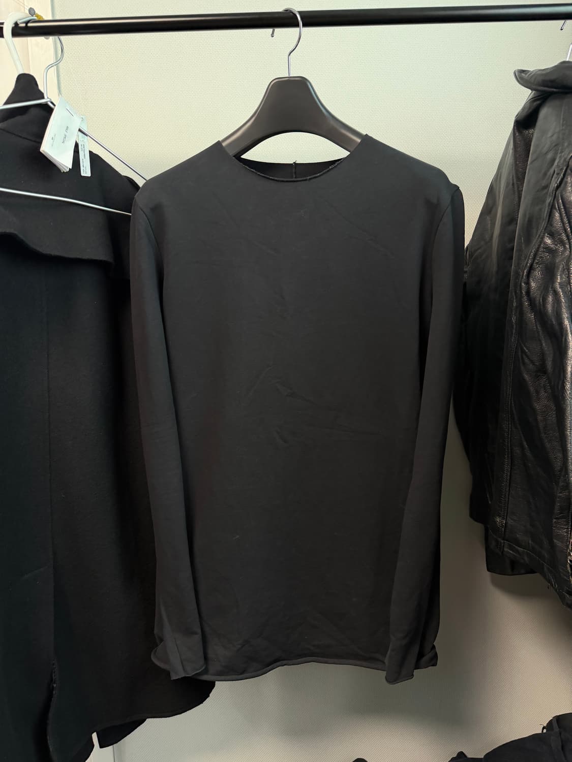 인카네이션 오버록 컷소우 롱슬리브 상품이미지1