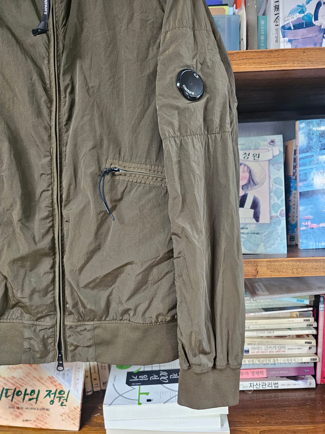 원가 70만)씨피컴퍼니 나일론 자켓 팔아요 cp컴퍼니 48 95 100  상품이미지3