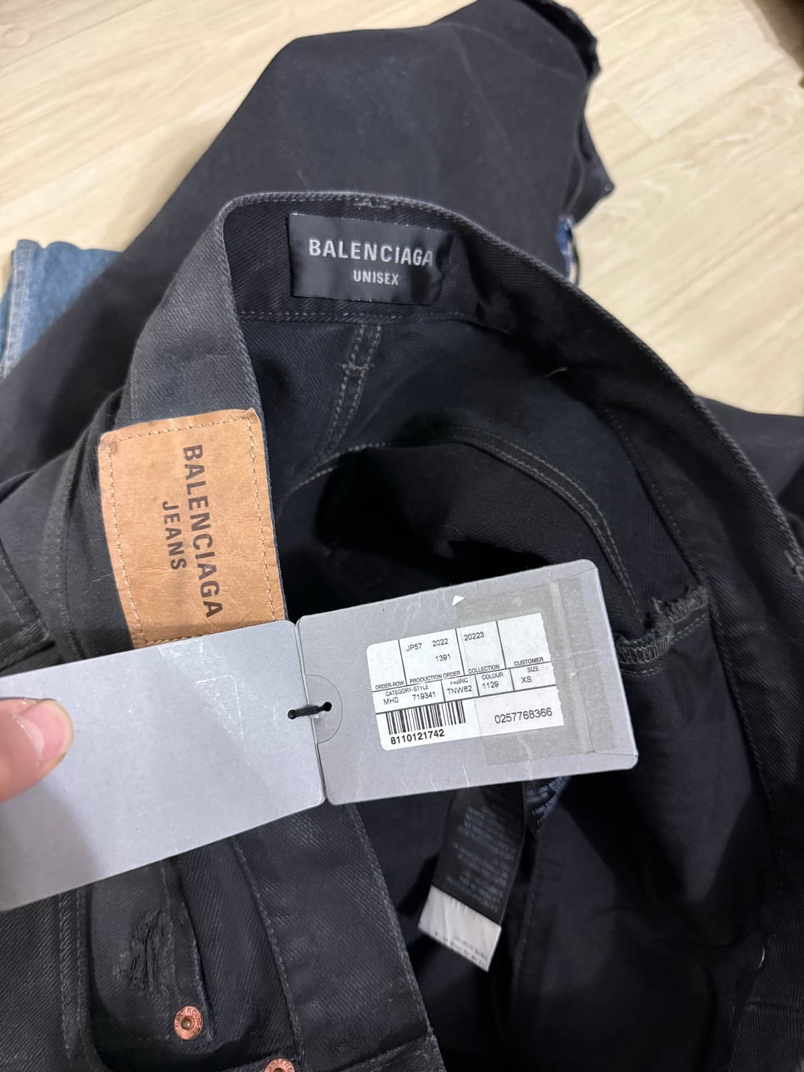 발렌시아가 코팅 배기진 블랙 xs 상품이미지2