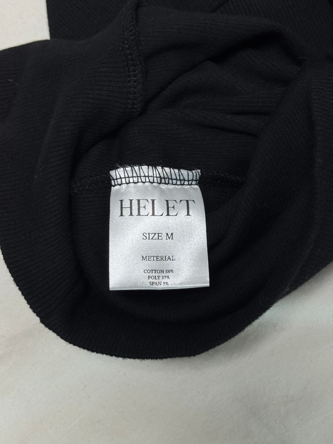 헬렛 / 리브드 레귤러 크롭 브이넥 롱슬리브 (블랙) / M 상품이미지3