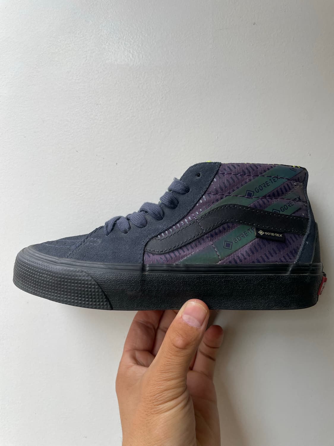 Vans x GORE-TEX 스케이트 미드 220 상품이미지1