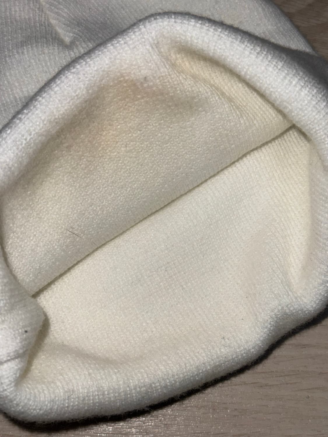 슈프림 Supreme God 비니 화이트 상품이미지4